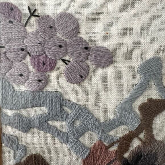 Vintage Grapes And Bird Framed Crewel - Picture 8 of 11